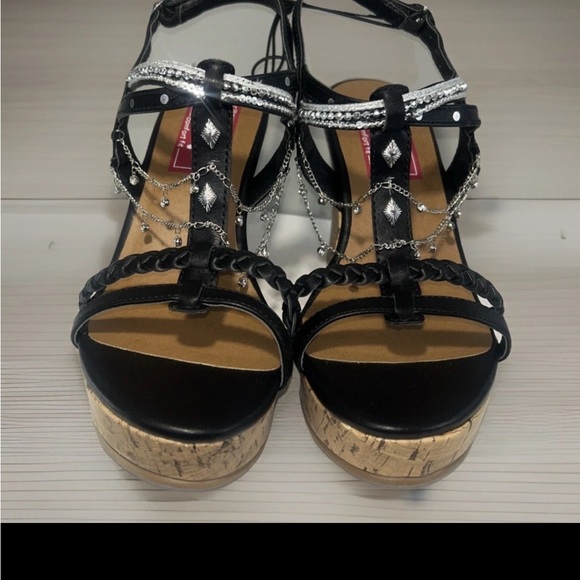 pop Shoes - NWT Pop Rulleria Wedge Sandals w Silver-Tone Chain And Rhinestone T-Strap